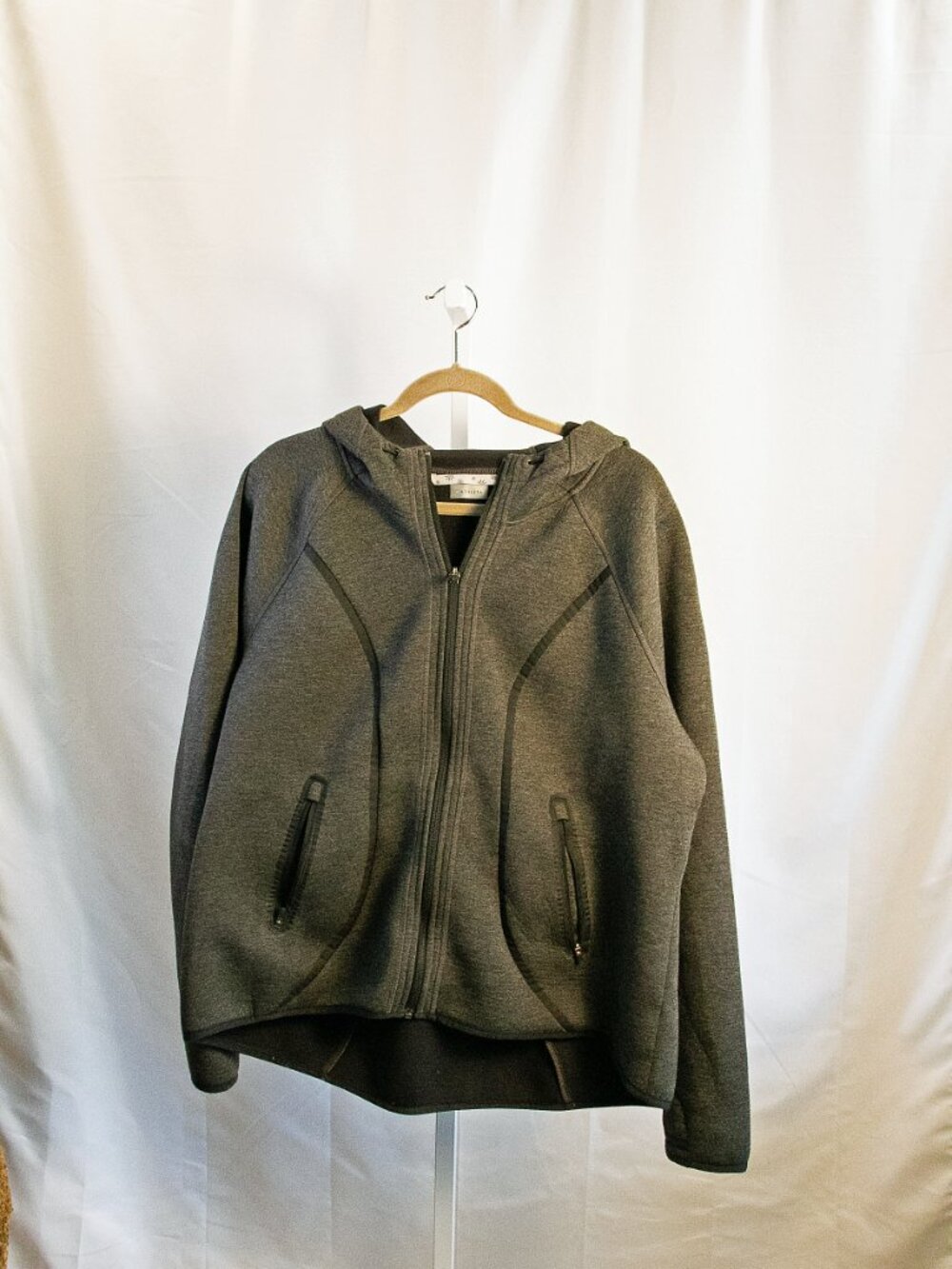 Athlete zip front with hood and thumb holes. size 1X